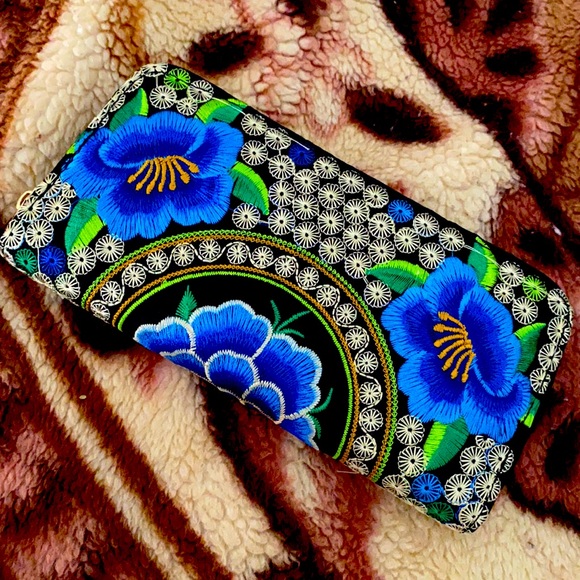 Wallet - Picture 1 of 3